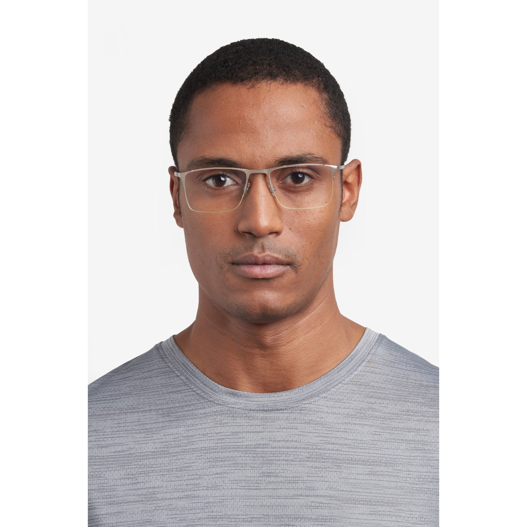 CARRERA 8906